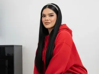 EmiilySquirtt  live sex cam