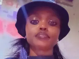 Slim_cutie23  live sex cam