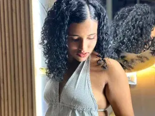 Horny_Curls  live sex cam
