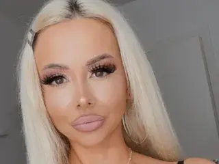 MoniqueBliss  live sex cam