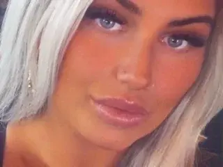 PlatinumDollxxo  live sex cam