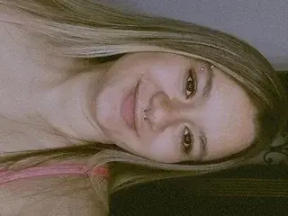 ElaraSweet  live sex cam