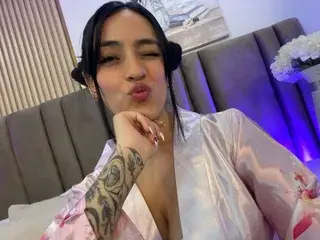 NICOLL_EVANSS  live sex cam