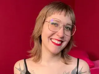Xoxoaliaquinn  live sex cam