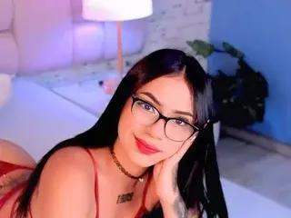 SaarahLarsson  live sex cam