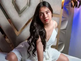 Avabroown  live sex cam