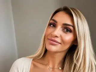 Daisydawsonox  live sex cam