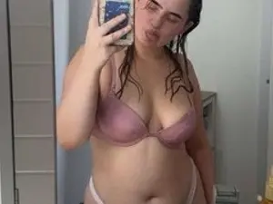 Lucy_BrookeX  live sex cam
