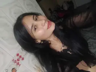 NayeCloud  live sex cam
