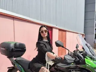 RaniaVibesxx  live sex cam