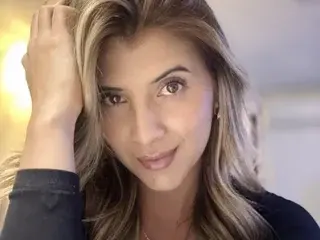 ValentinaCastillo  live sex cam