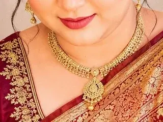 Safi_pihu  live sex cam