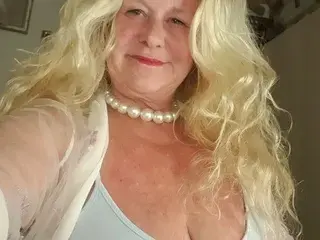 THESensualhorny  live sex cam