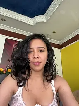 Esmerald_1111  live sex cam