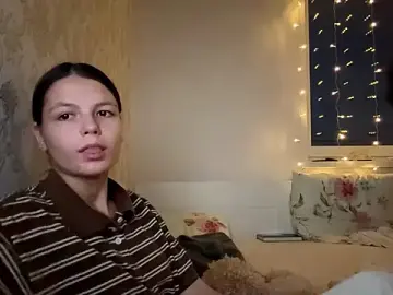 MaryleeOchsner  live sex cam