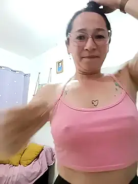 Emilypoppy3  live sex cam
