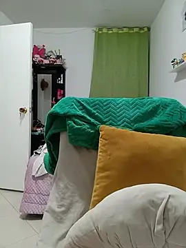 Emilypoppy3  live sex cam
