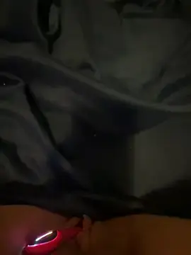 Luisa1  live sex cam