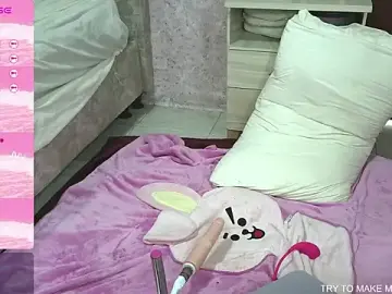 Lunacutie  live sex cam
