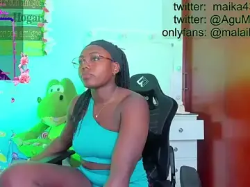 Maika28  live sex cam