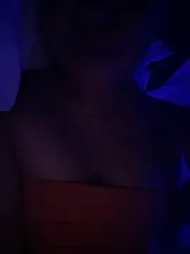 Nnlatina  live sex cam