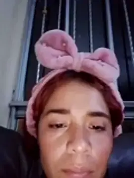 Dara_06  live sex cam