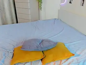 HappyDaisies  live sex cam