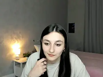 MaryanneZurn  live sex cam