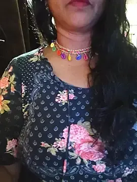 SRUTHI-8  live sex cam