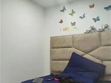 Karoline_  live sex cam