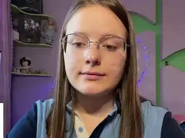 RoseLyyn  live sex cam