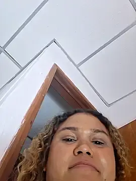 Stella_Foxxx1  live sex cam