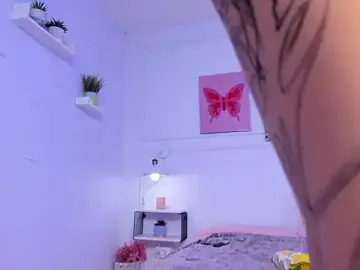 Zoe_Lynch_  live sex cam