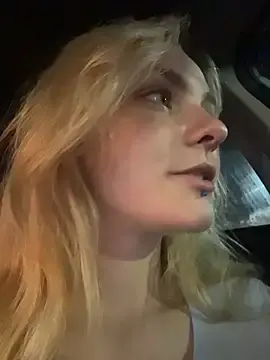 Maddybabyxoxo  live sex cam