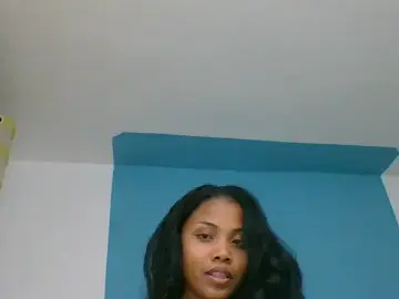 Naya86  live sex cam