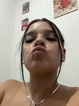 EMILYROUSE  live sex cam