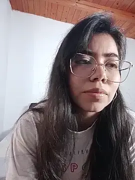Iam_eli09  live sex cam