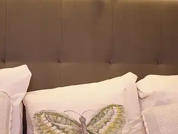 JenniferLovve  live sex cam