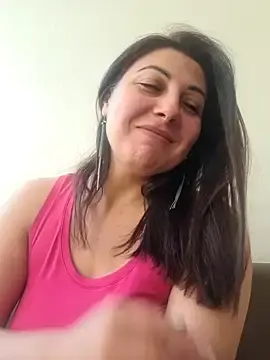 Kira8531  live sex cam