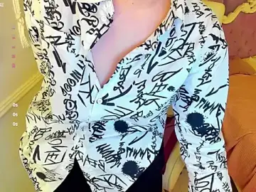 Lily_Marlin  live sex cam
