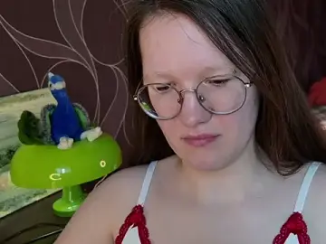 HairyMira  live sex cam
