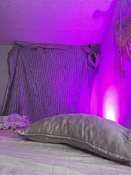 Kittymiauu444  live sex cam