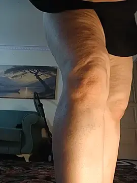 Nazii010  live sex cam