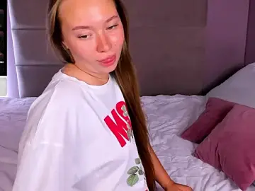 Coraline_Clark  live sex cam