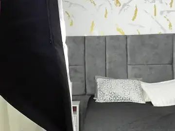 Laura_Velle  live sex cam
