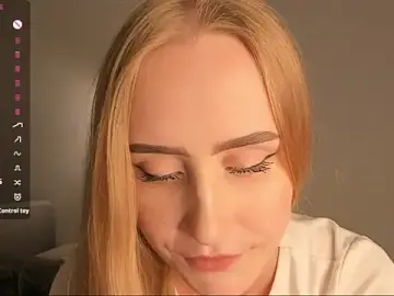 LoretaMaia  live sex cam
