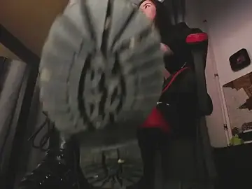 MasyaGoddess  live sex cam