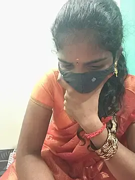Tamil-yalini  live sex cam
