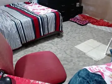 Barbiegomez  live sex cam