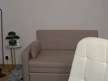 DinaLasenby  live sex cam
